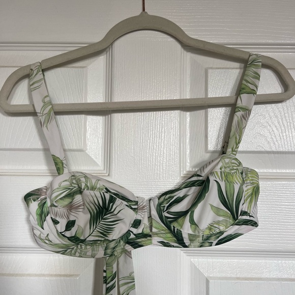 Monday swim top & bottom - small top/medium bottom worn once for my wedding! - Picture 1 of 4